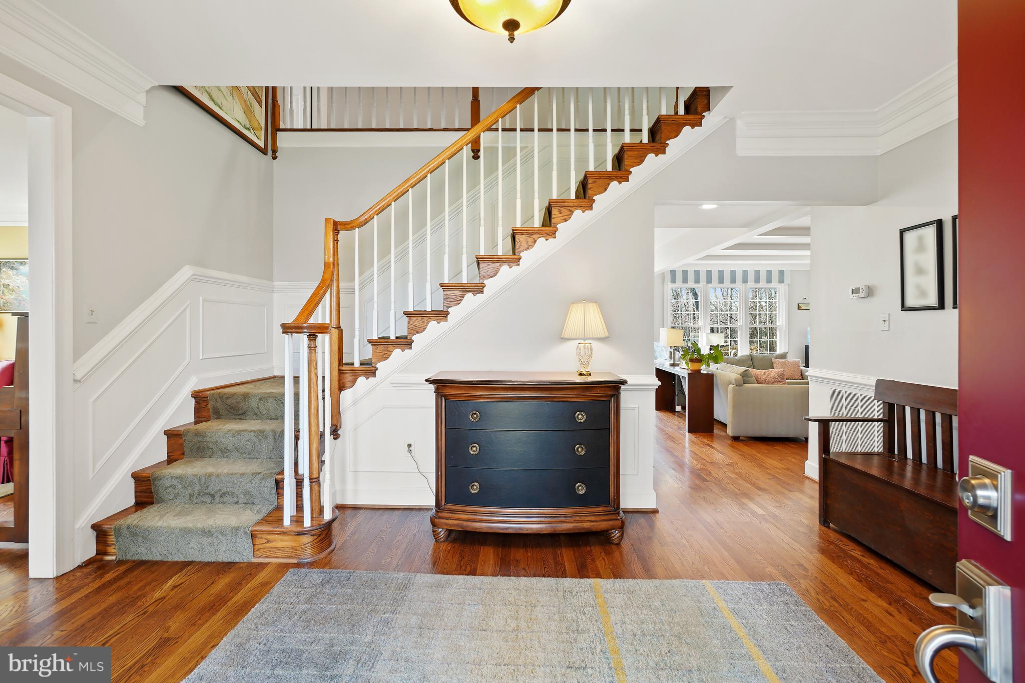 10 Meyer Point Court Potomac, MD 20854 - Photo 5 of 68 Foyer