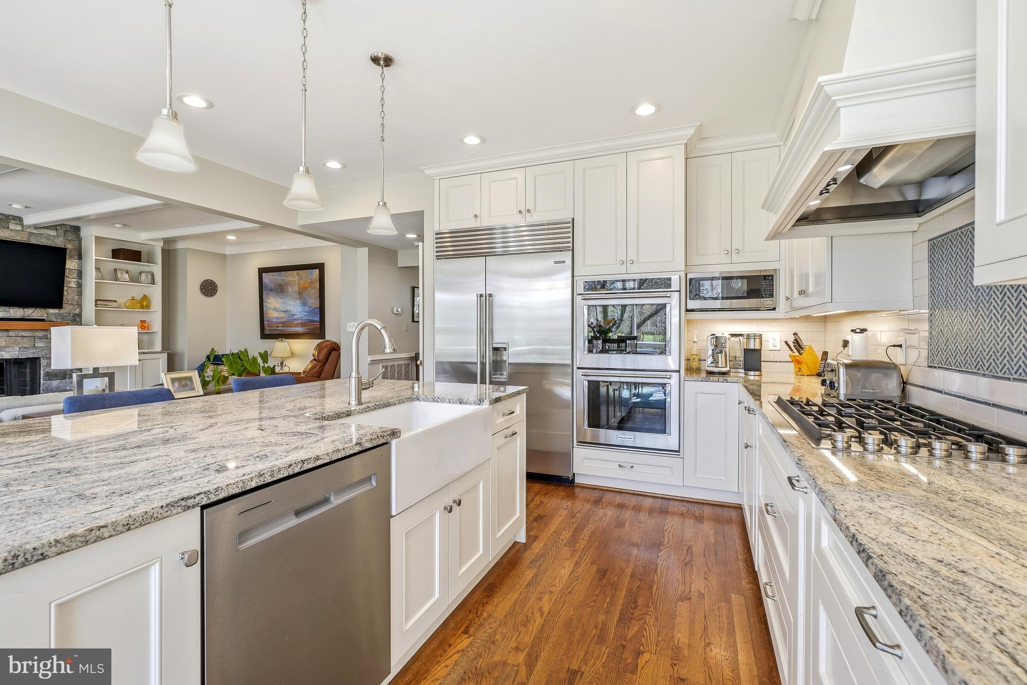 10 Meyer Point Court Potomac, MD 20854 - Photo 10 of 58