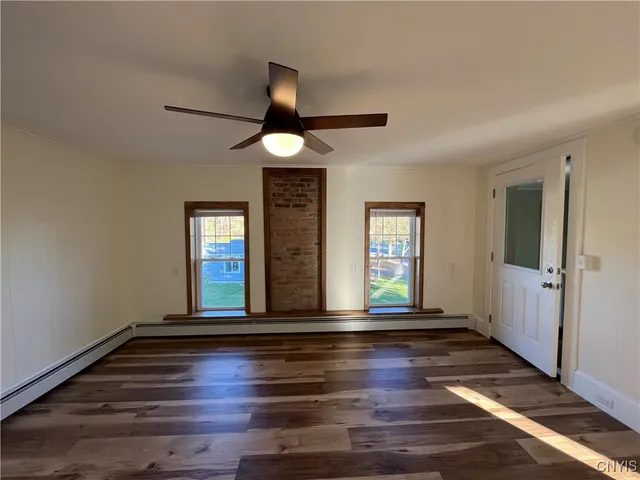 $1,775 | 45 East Oneida Street, Unit 2, Lysander, NY 13027