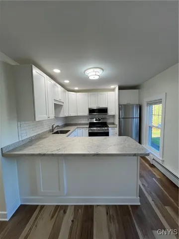 $1,775 | 45 East Oneida Street, Unit 2, Lysander, NY 13027