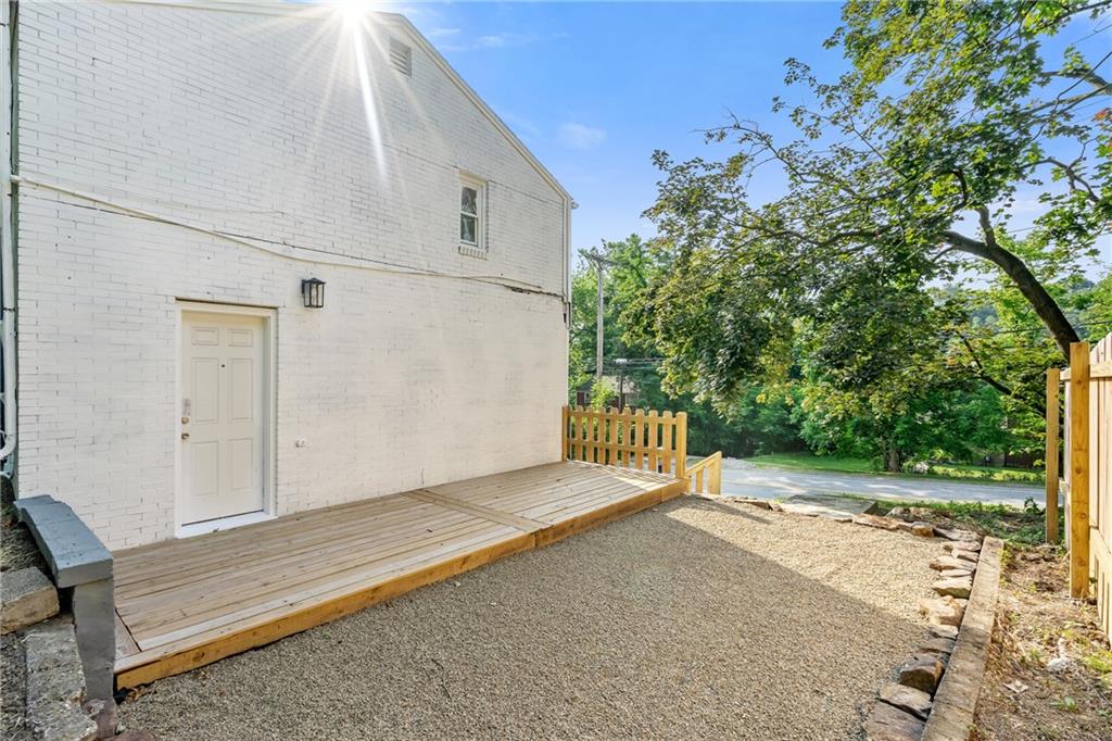 8005 Aber Road Verona, PA 15147 - Photo 16 of 36 Gallery Image 16
