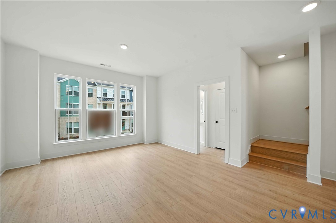 15315 Sunray Alley Chesterfield, VA 23832 - Photo 9 of 24