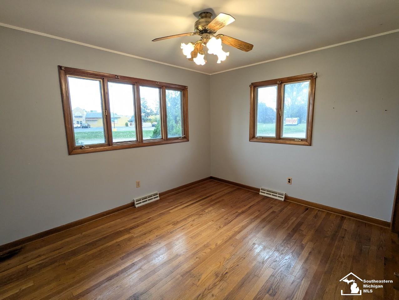 1261 Stewart Road Monroe, MI 48162 - Photo 15 of 31 50193234-7549c1f9-0f5b-4878-9bad-960bf12fd9e3.JPG