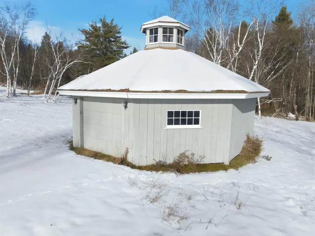 $695,000 | 1051 Banister Road, West Windsor, VT 05089