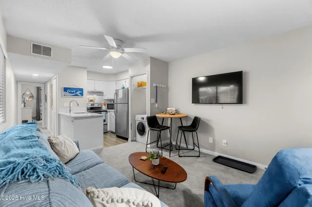 $149,900 | 10170 Beach Drive Southwest, Unit 3302, Calabash, NC 28467