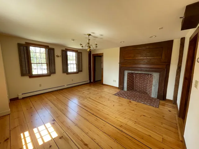 $3,500 | 454 Main Street, Fremont, NH 03044