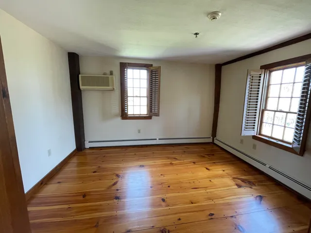 $3,500 | 454 Main Street, Fremont, NH 03044