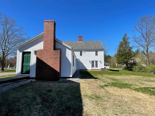 $3,500 | 454 Main Street, Fremont, NH 03044