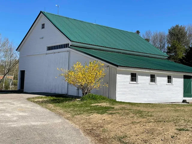 $3,500 | 454 Main Street, Fremont, NH 03044