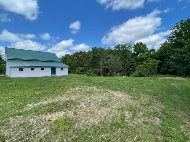 $3,500 | 454 Main Street, Fremont, NH 03044