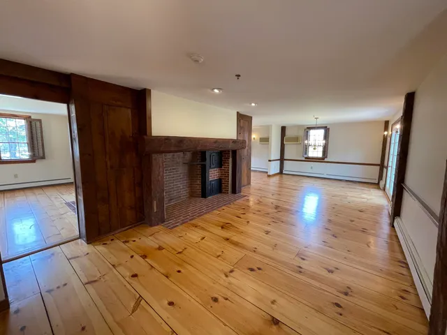 $3,500 | 454 Main Street, Fremont, NH 03044