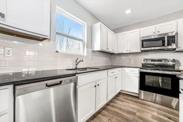 $324,900 | 58664 Swenson Street, Mattawan, MI 49071