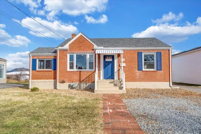 $270,000 | 4713 Delray Street Northwest, Roanoke, VA 24012
