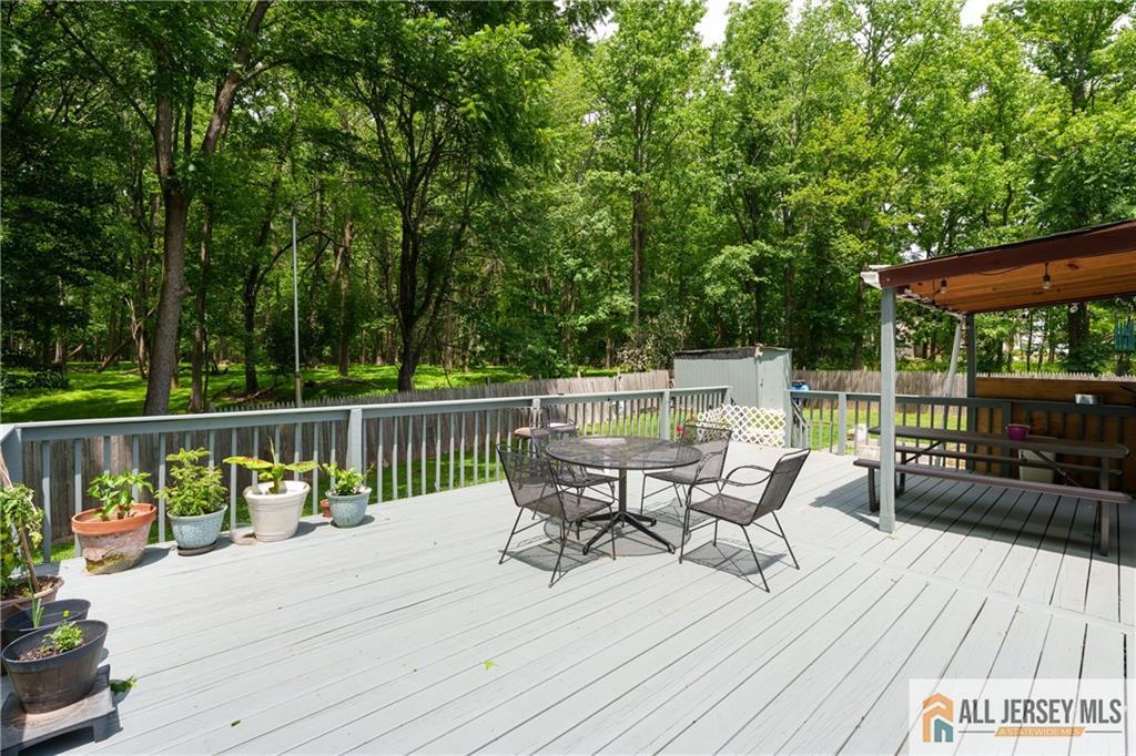 984 New Dover Road Edison, NJ 08820 - Photo 22 of 30