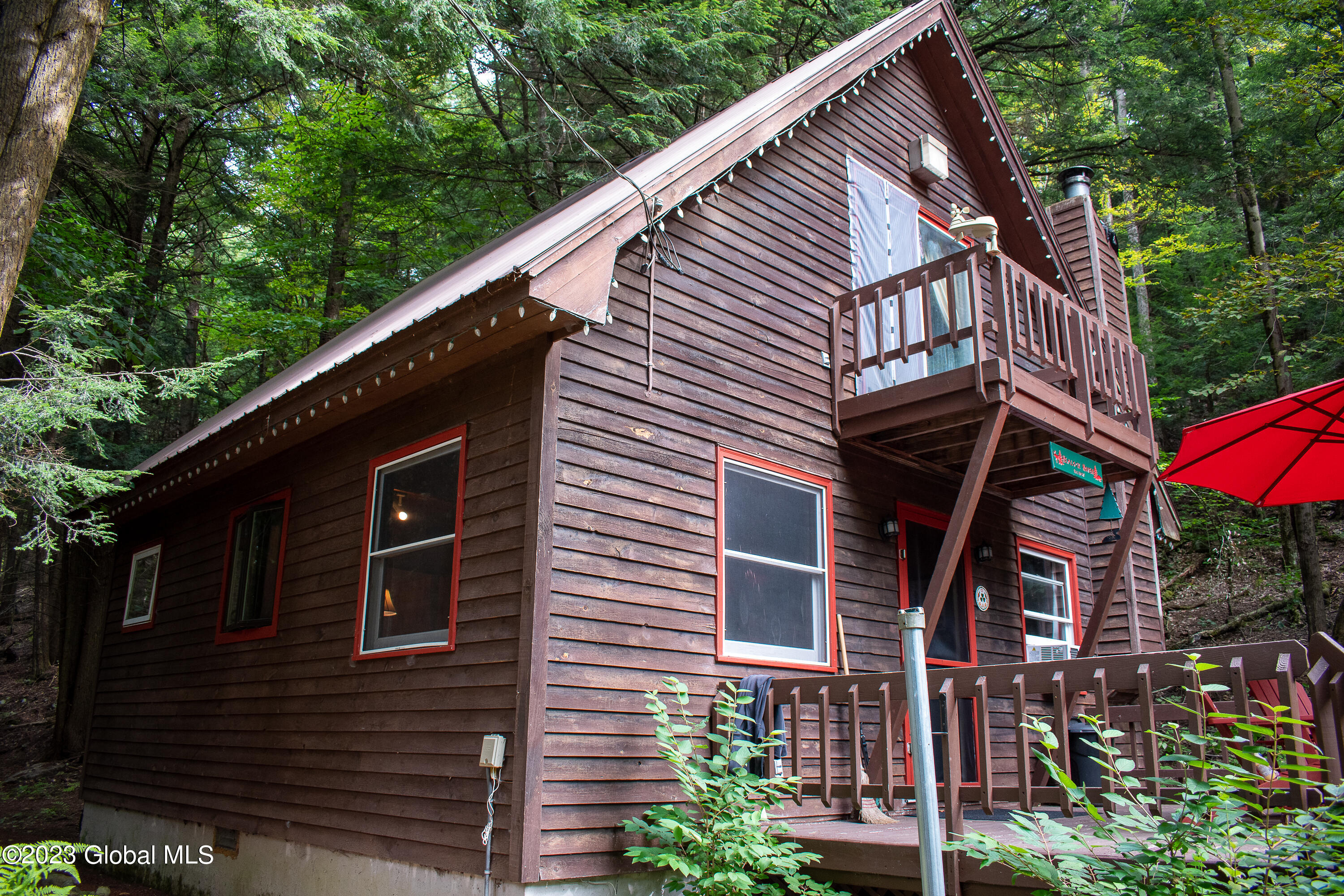 198 Hope Falls Road Hope, NY 12134 - Photo 4 of 38 DSC_0344