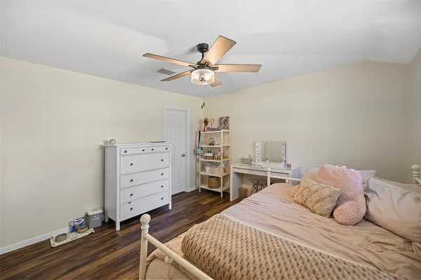 $329,999 | 26307 South Hillside Drive, Spring, TX 77386