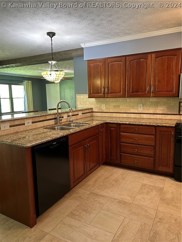 401 Hunters Ridge Road Charleston, WV 25314 - Photo 5 of 23 Gallery Image 5