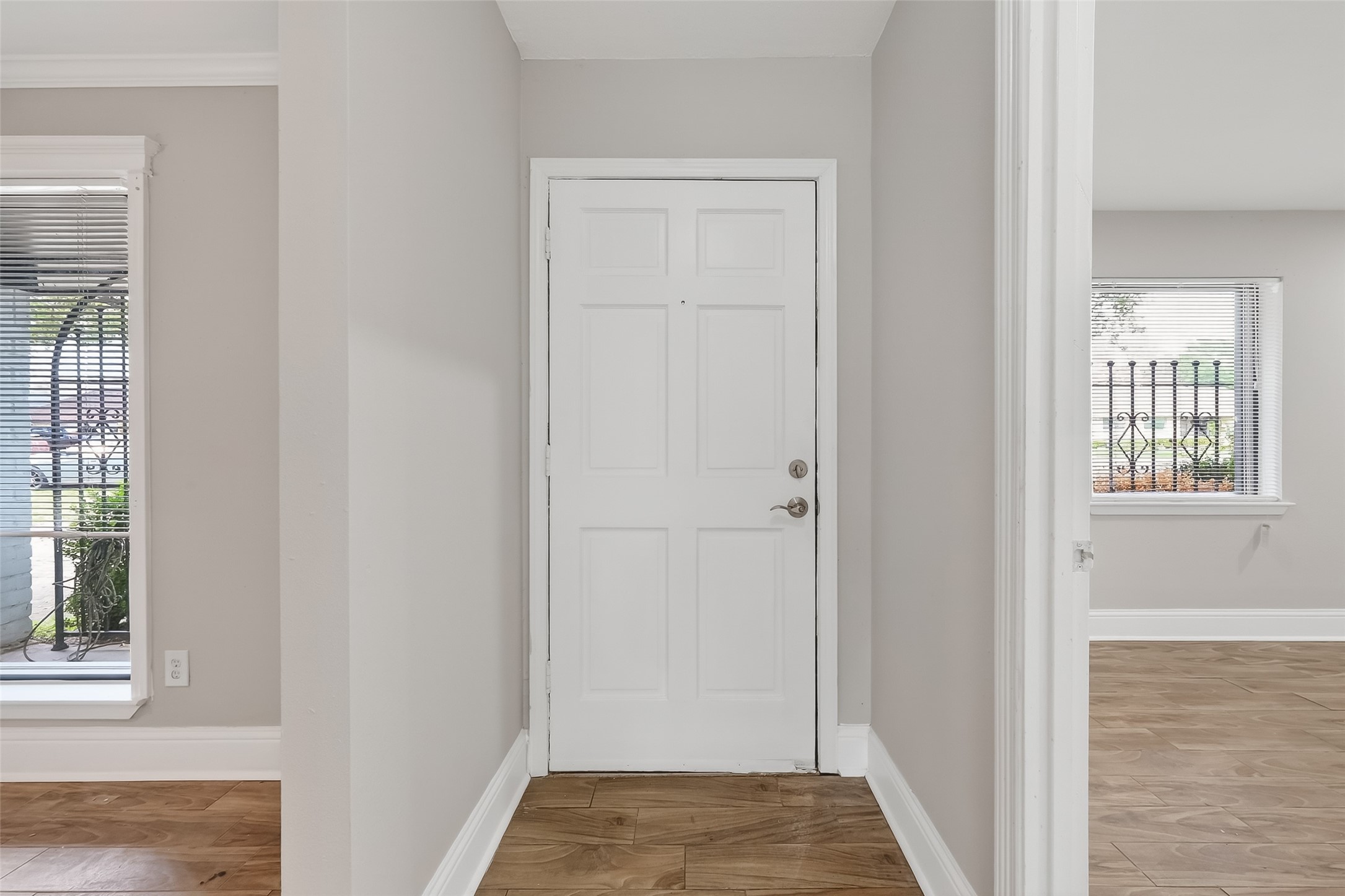 11107 Cedarview Lane Houston, TX 77041 - Photo 5 of 39