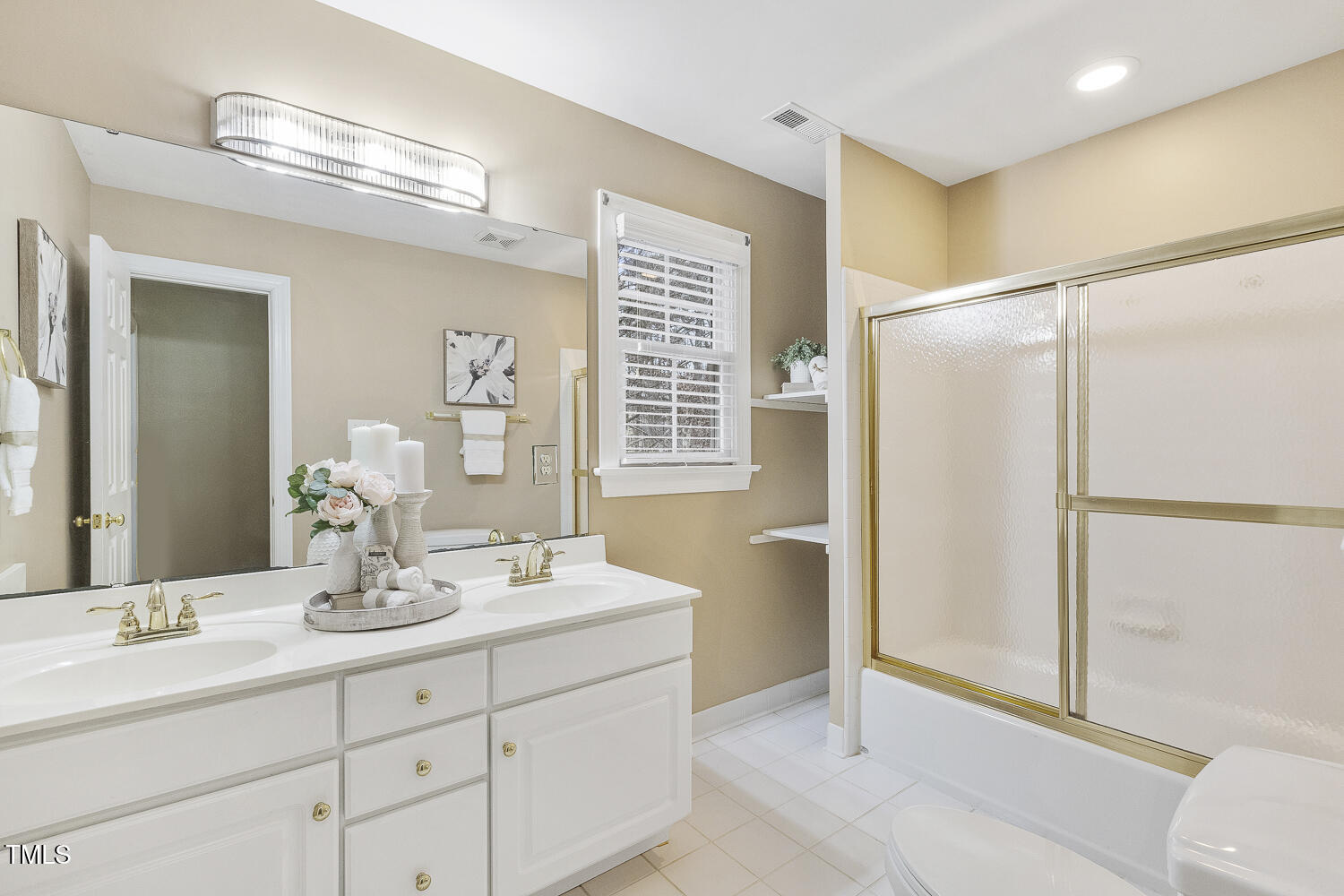 312 Arlington Ridge Cary, NC 27513 - Photo 14 of 17 2nd Full Bath
