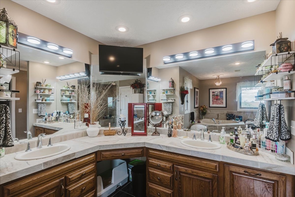7490 East 700 North Road McLean, IL 61754 - Photo 49 of 92 Gallery Image 49
