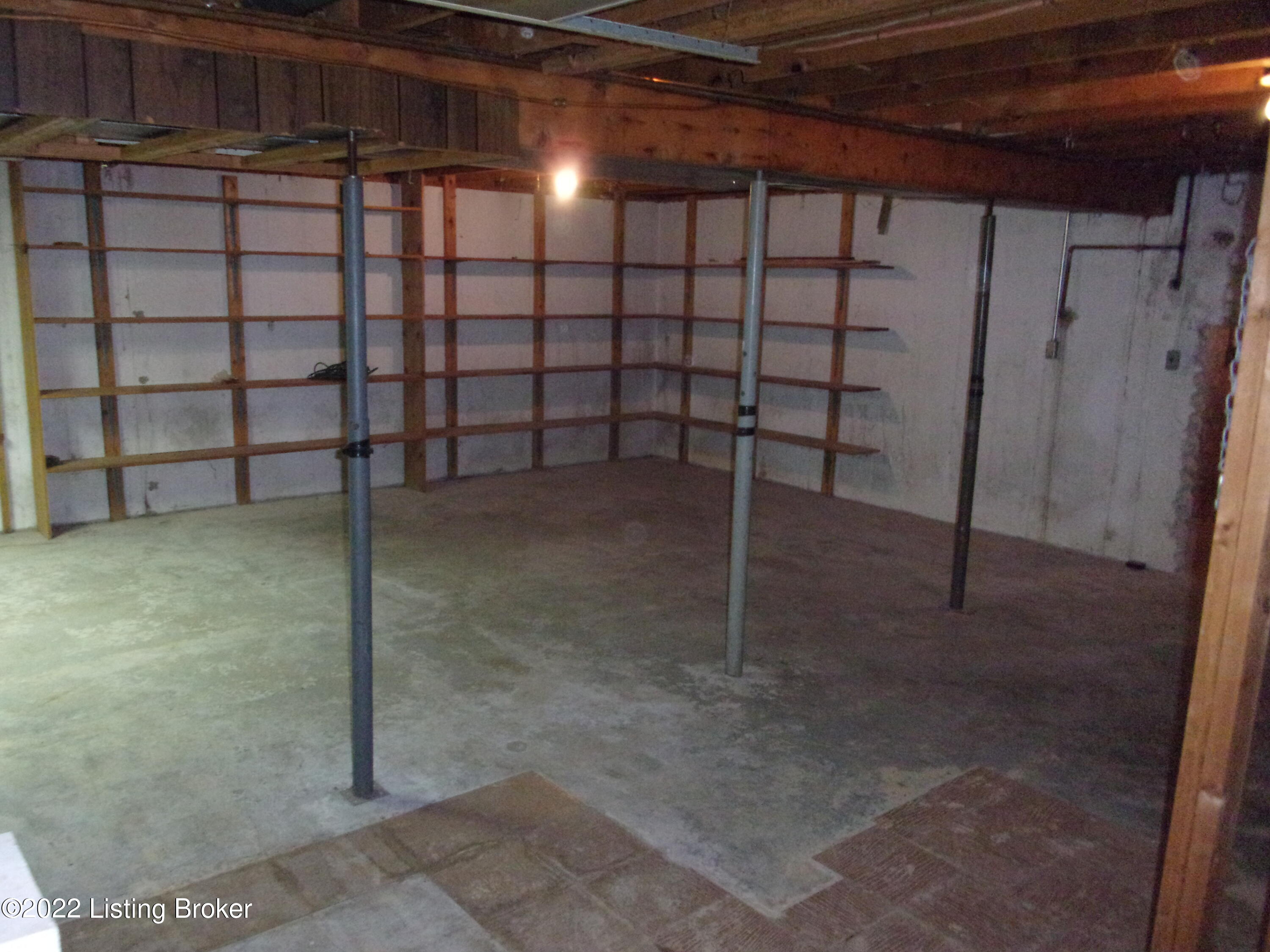 9509 Lawrenceburg Road Chaplin, KY 40012 - Photo 24 of 25 101_4252