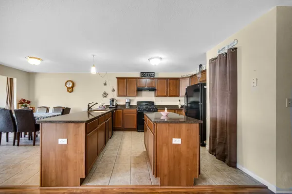 $385,000 | 323 East 129th Place, Crown Point, IN 46307
