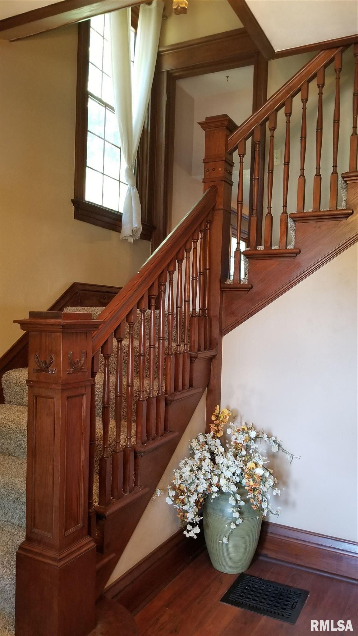 128 North Douglas Avenue Springfield, IL 62702 - Photo 5 of 28 Gallery Image 5