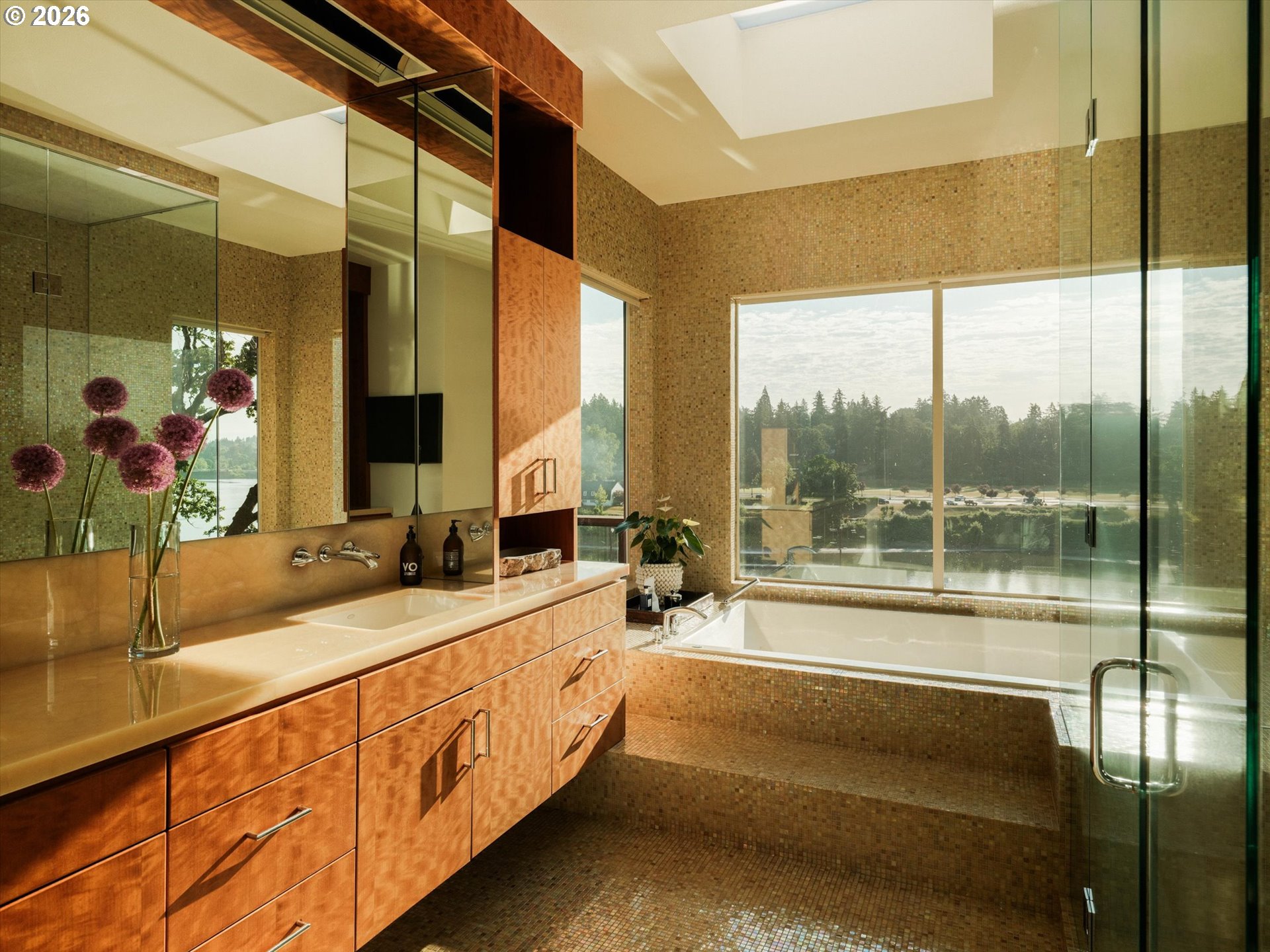 11000 South Riverwood Road Portland, OR 97219 - Photo 22 of 35