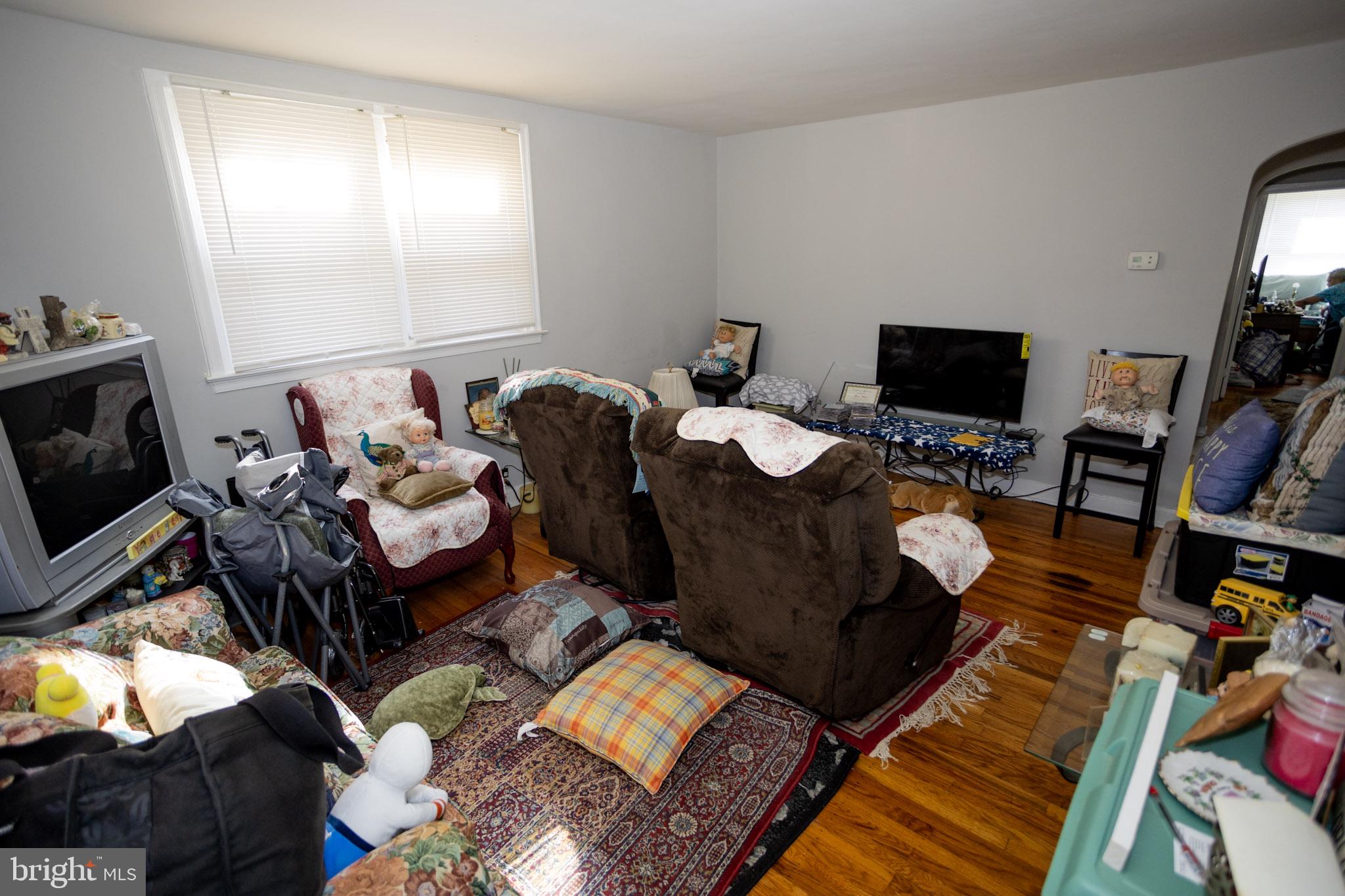 8246 Temple Road Philadelphia, PA 19150 - Photo 4 of 34