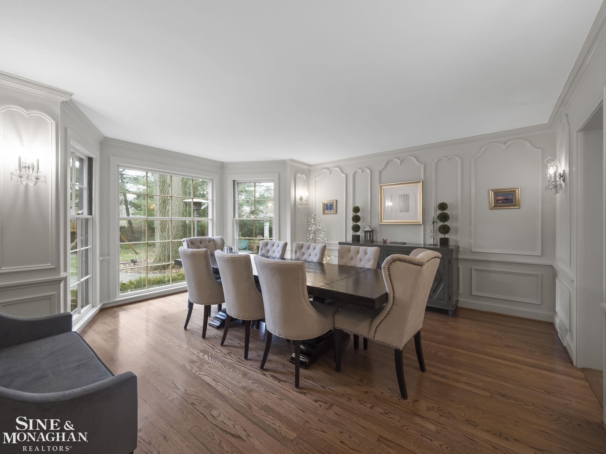 277 Cloverly Road Grosse Pointe Farms, MI 48236 - Photo 8 of 46