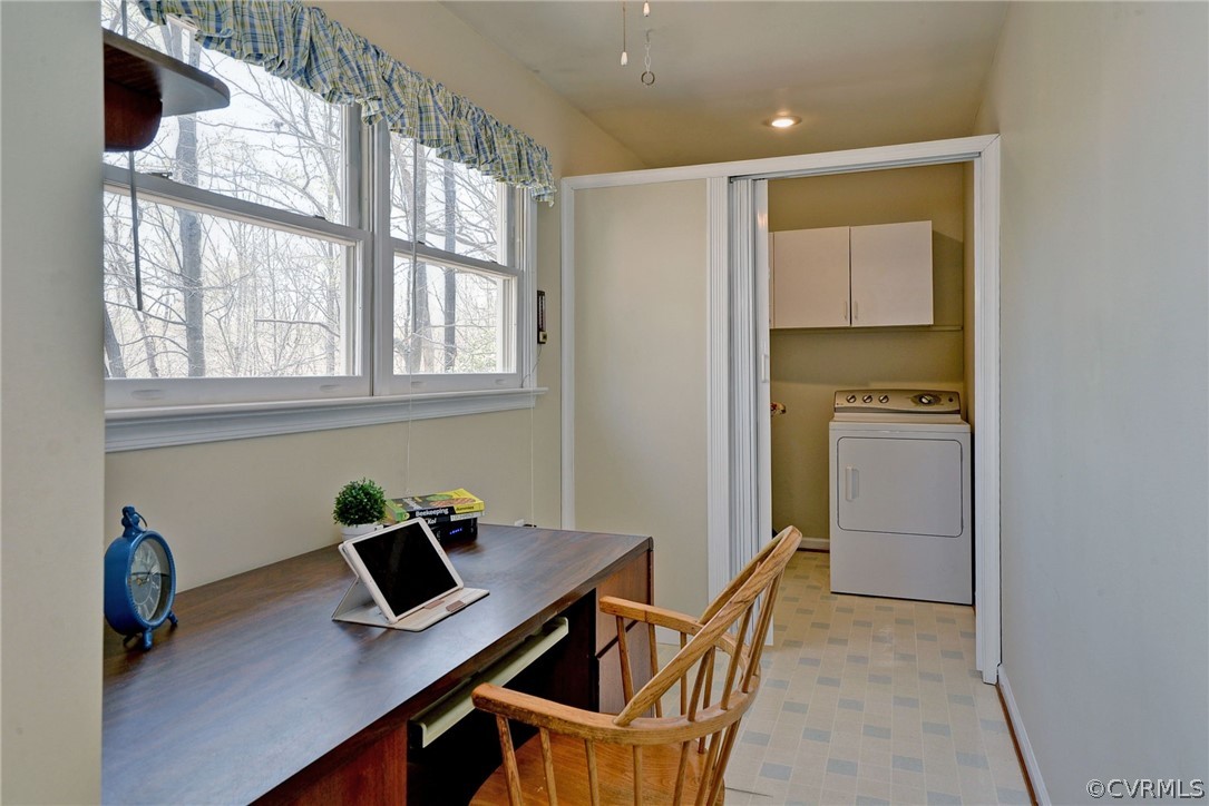 110 Westminster Place Williamsburg, VA 23188 - Photo 37 of 50 a view of kitchen with a window