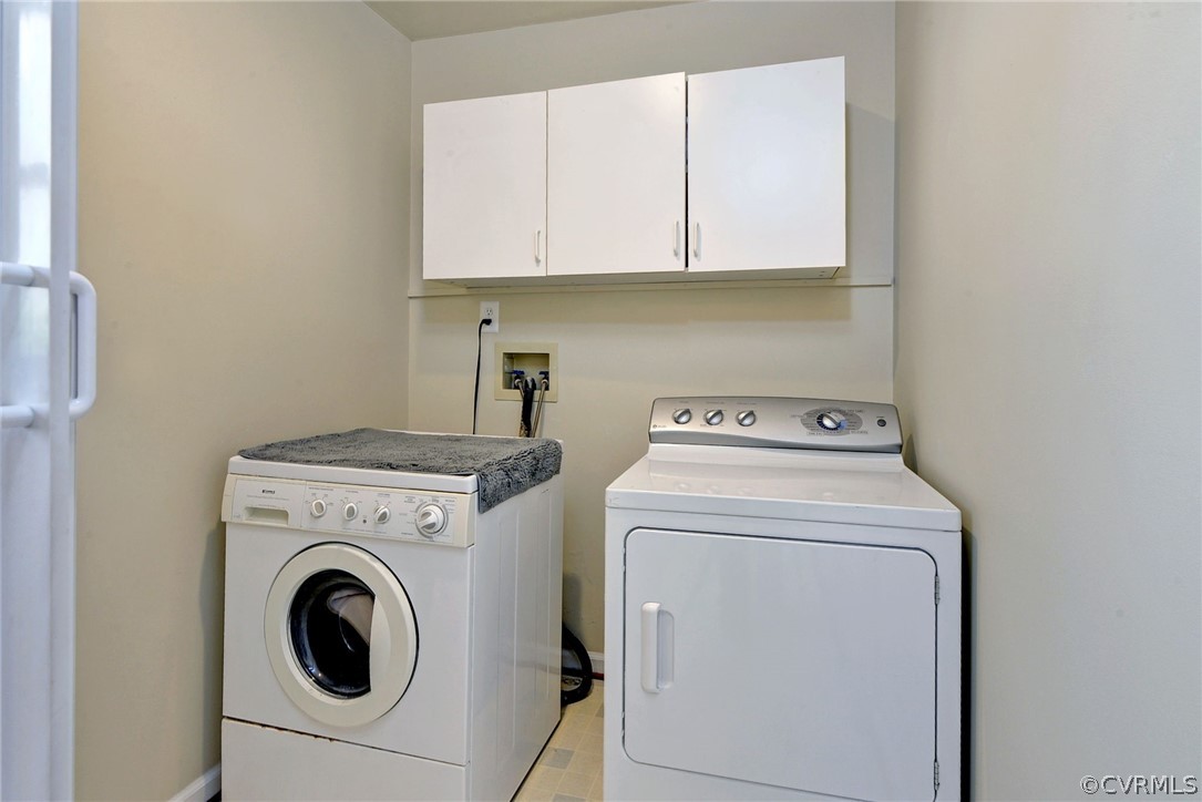110 Westminster Place Williamsburg, VA 23188 - Photo 44 of 50 a utility room with dryer and washer