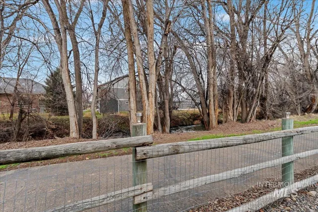 $350,000 | 1417 Lois Lane, Nampa, ID 83686