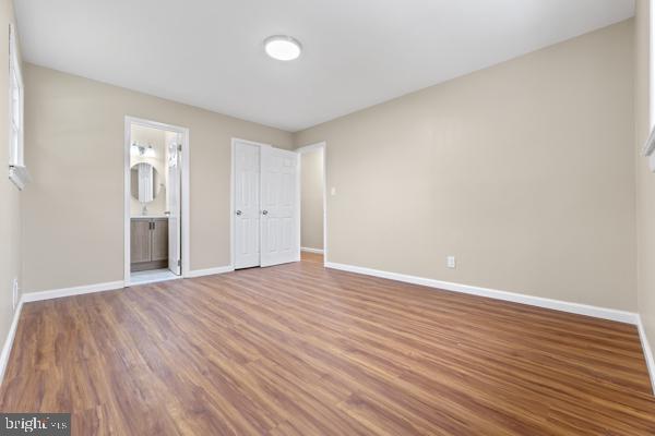 2164 Wh-ham Square Hamilton, NJ 08690 - Photo 20 of 40 Master bedroom with 0.5 new bath
