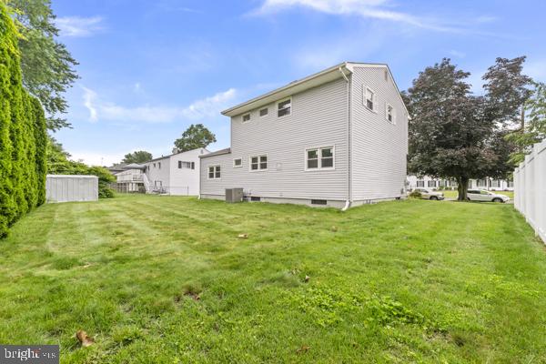 2164 Wh-ham Square Hamilton, NJ 08690 - Photo 26 of 40 Back yard