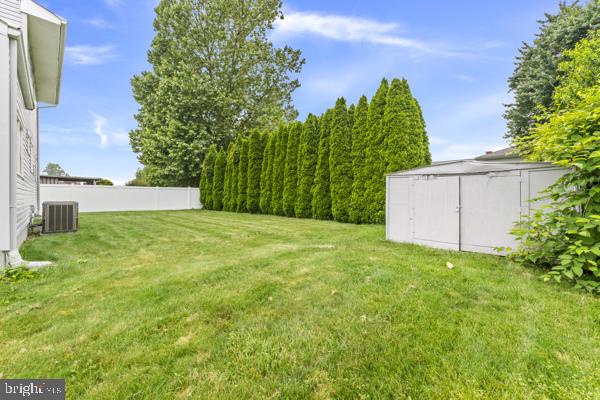 2164 Wh-ham Square Hamilton, NJ 08690 - Photo 27 of 40 Back yard