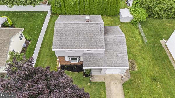 2164 Wh-ham Square Hamilton, NJ 08690 - Photo 30 of 40 Roof view