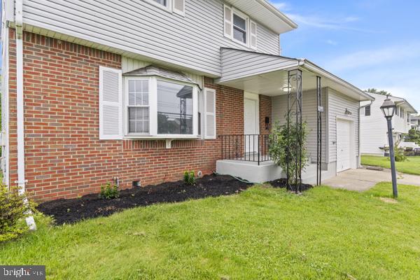 2164 Wh-ham Square Hamilton, NJ 08690 - Photo 38 of 40 Front view