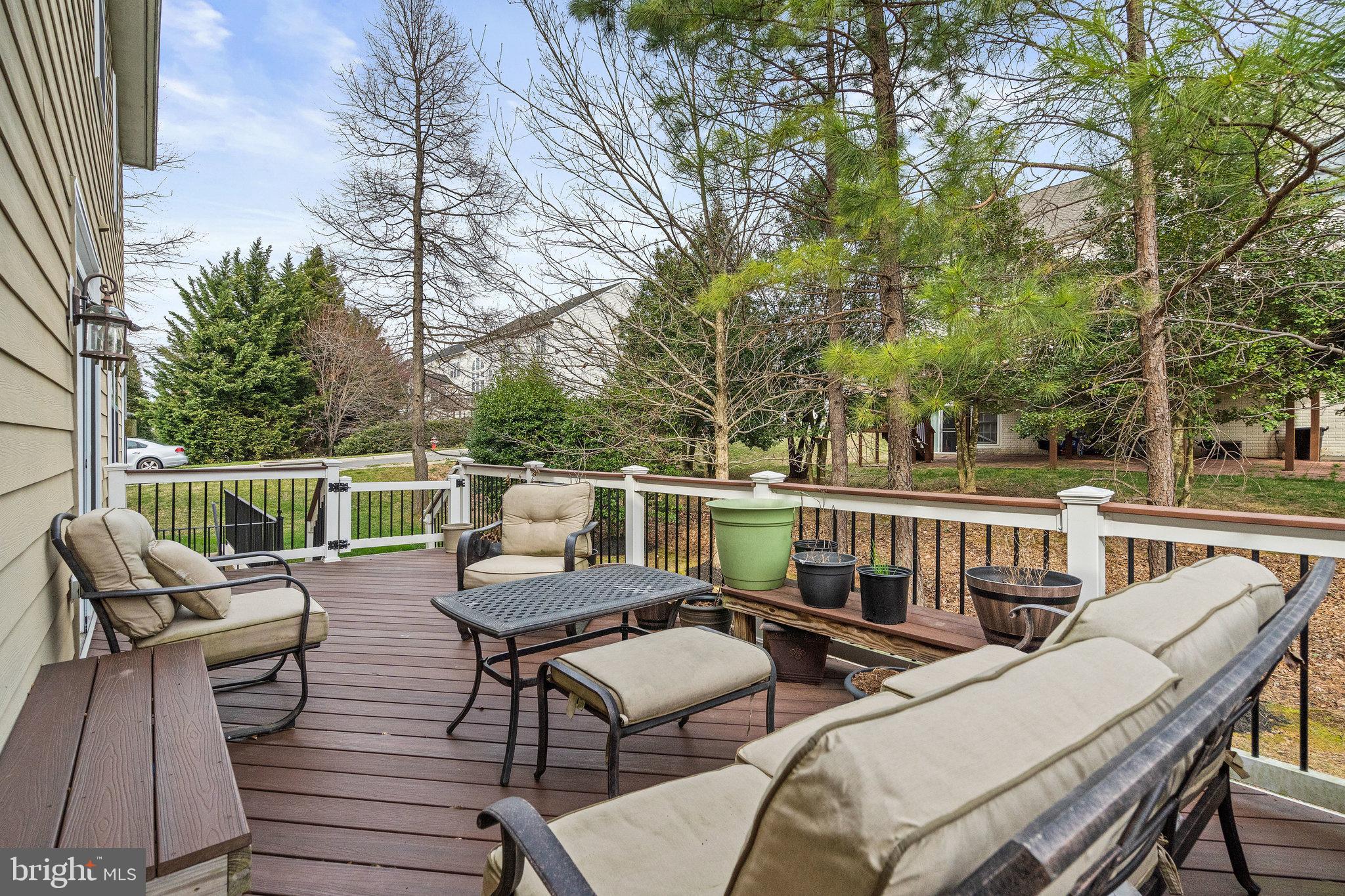 4561 Rona Place Fairfax, VA 22030 - Photo 72 of 78 Deck