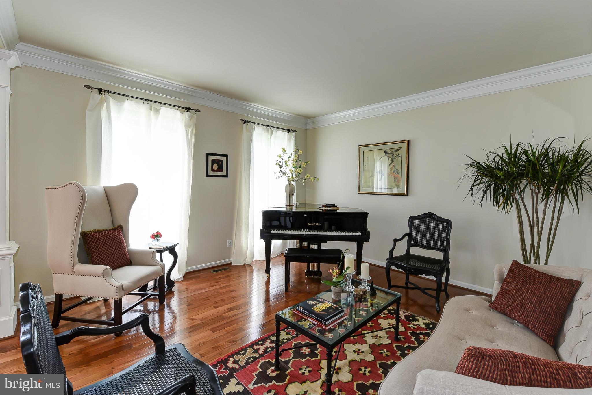 8109 Sinclair Mill Road Manassas, VA 20112 - Photo 4 of 29 Formal Living Room