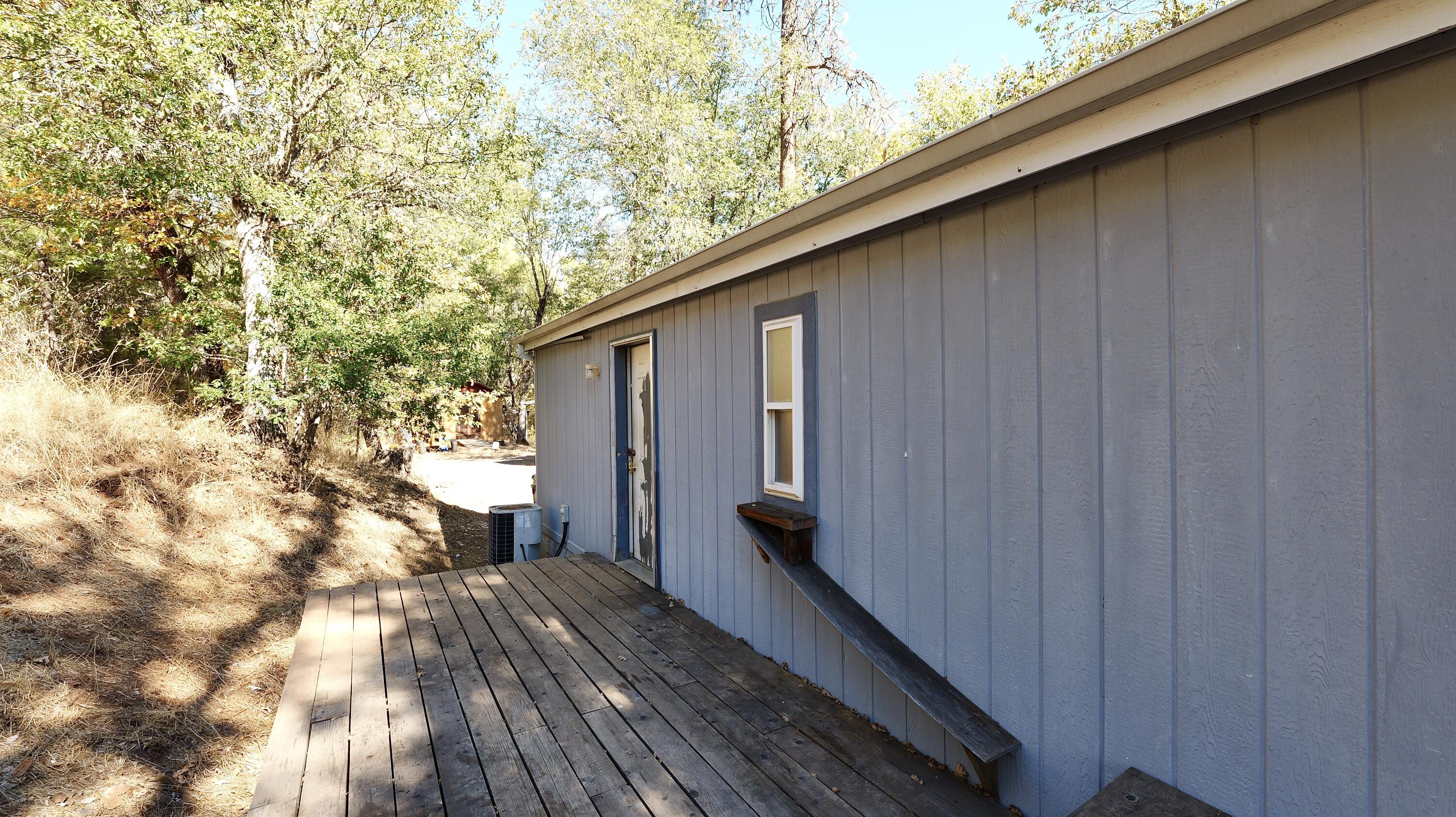 7161 Crowfoot Road Trail, OR 97541 - Photo 24 of 33 Back of Home
