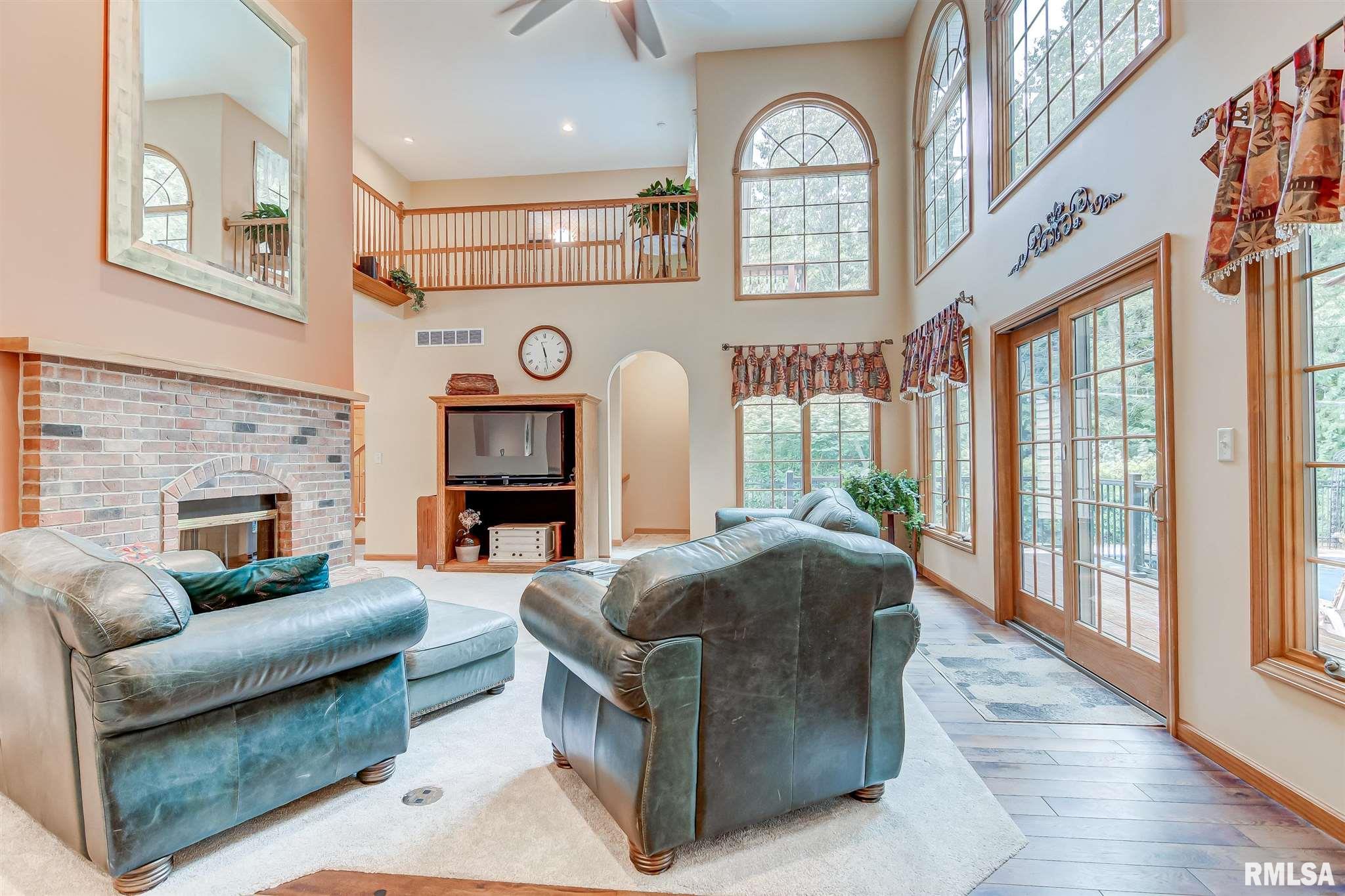 25 Woodland Trail Rochester, IL 62563 - Photo 4 of 50