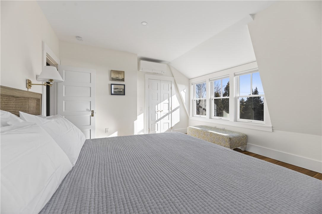 47 Longfellow Road Jamestown, RI 02835 - Photo 21 of 34