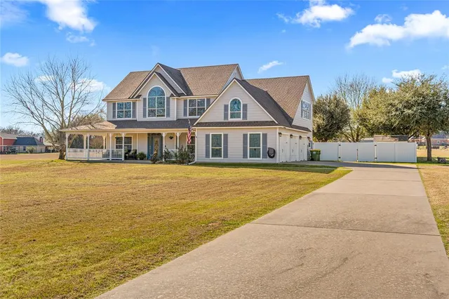 $580,000 | 411 Lcr 404, Groesbeck, TX 76642