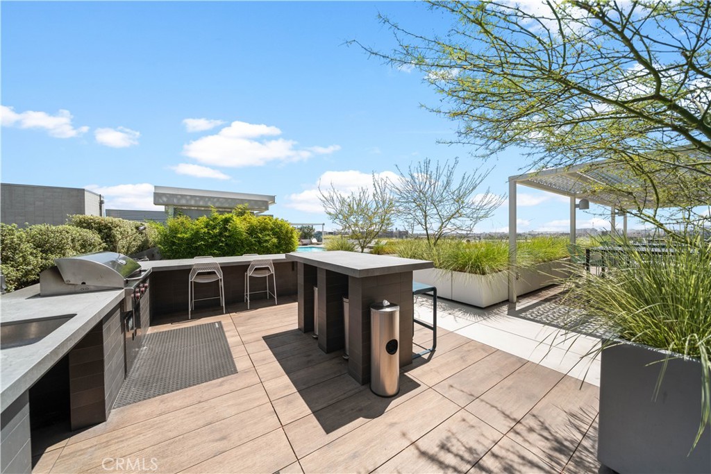 527 Molino Street, Unit 213 Los Angeles, CA 90013 - Photo 19 of 36