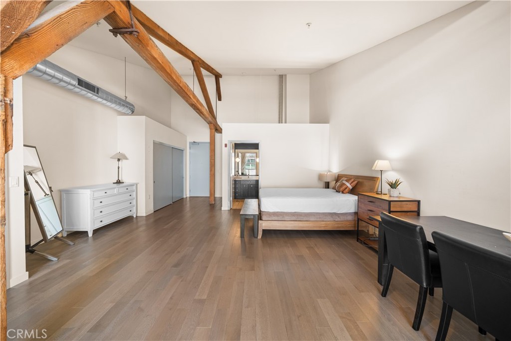 527 Molino Street, Unit 213 Los Angeles, CA 90013 - Photo 6 of 36