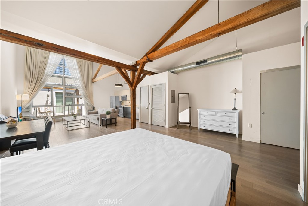 527 Molino Street, Unit 213 Los Angeles, CA 90013 - Photo 10 of 36