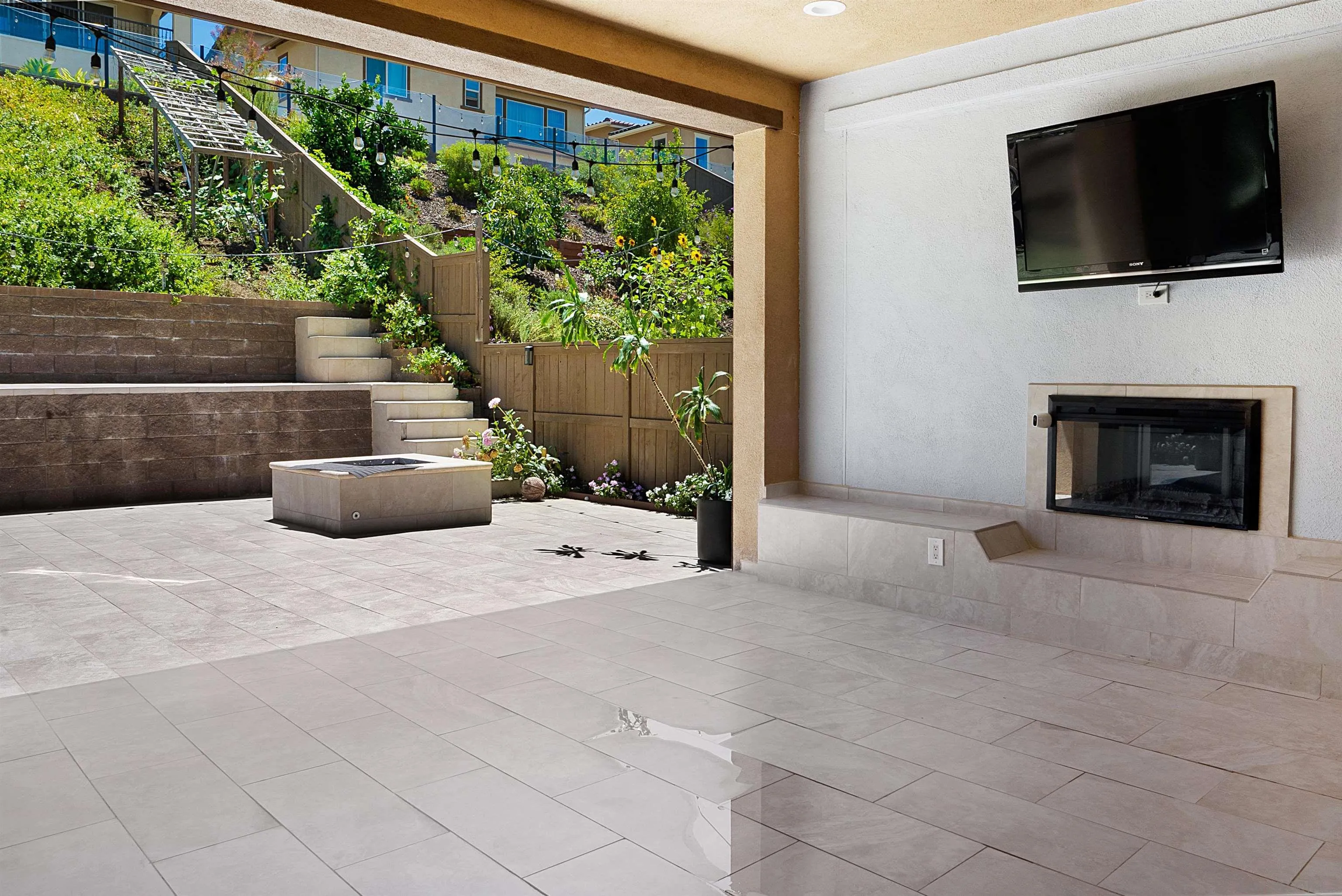 15901 Sarah Ridge Road San Diego, CA 92127 - Photo 11 of 34 a view of a livingroom with furniture and a fireplace