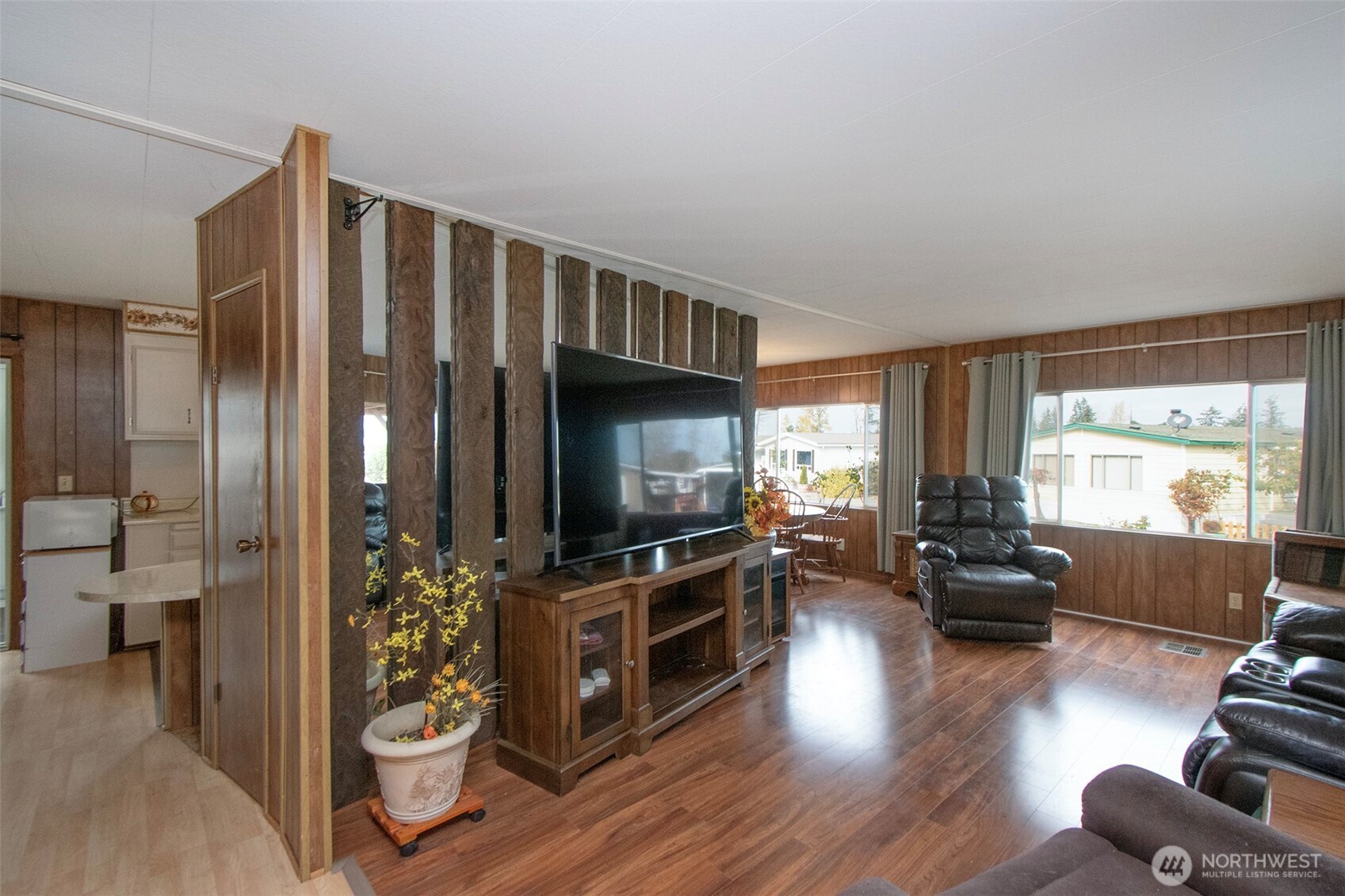 42 Juniper Mobile Estate Sequim, WA 98382 - Photo 3 of 40