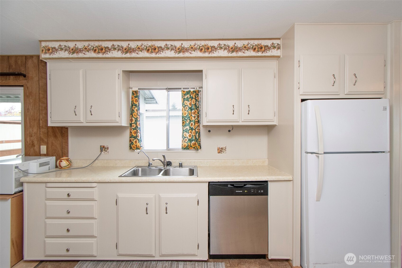 42 Juniper Mobile Estate Sequim, WA 98382 - Photo 10 of 40